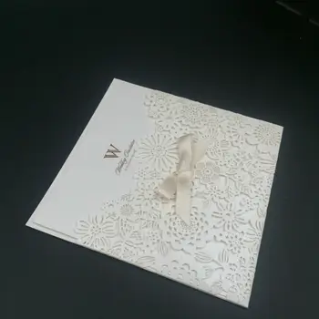 

2018 Wholesale 100pcs Laser Cut Wedding Invitations Elegant Wedding/noble Invitations Ribbon Invitation Cards With Fast delivery