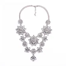 Luxury Flash Crystal Short Pearl Clavicle Necklace Exaggerated Female Fashion Vintage Boutique Necklace dominated women pendant necklaces a short section of pearl necklace and exaggerated fashion multi clavicle necklace