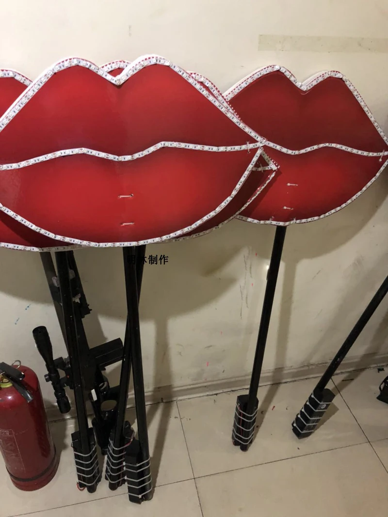 led light lips (3)