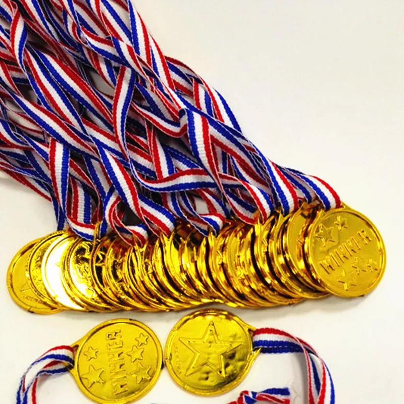 Party Toys 50pcs Kids Children Gold Plastic Winners Medals Sports Day Party Bag Prize Awards Toys For Kids Party Fun Toy Gift Filler