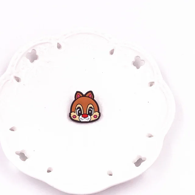 1PCS-Cute-Bear-Dog-Mickey-Minnie-Badges-Pin-Kawaii-Cartoon-Icon-Badges-Buttons-Pins-Badges-Bags.jpg_640x640 (10)