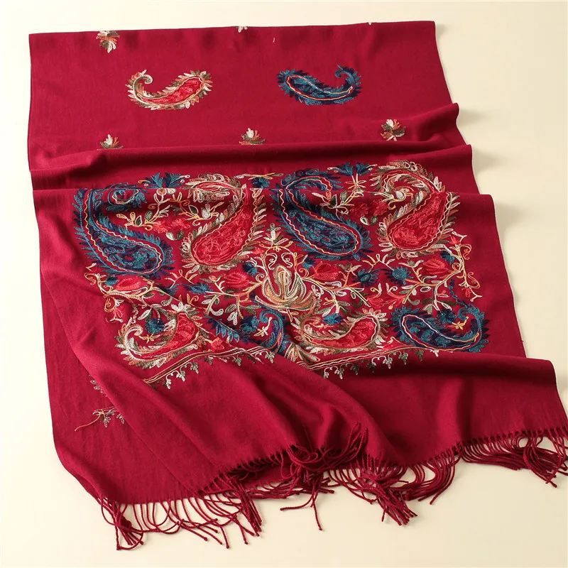 New Luxury Brand Women Scarf High Quality Embroidery Winter Cashmere Scarves Lady Shawls and Wraps Female Pashmina Echarpe