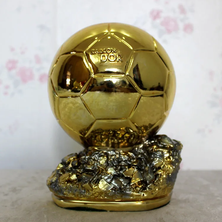 

Resin Golden Ball 20cm height Trohy 2014 World Player the Year Ballon d'Or Football GIft Soccer Trophy Football Fans Souvenirs