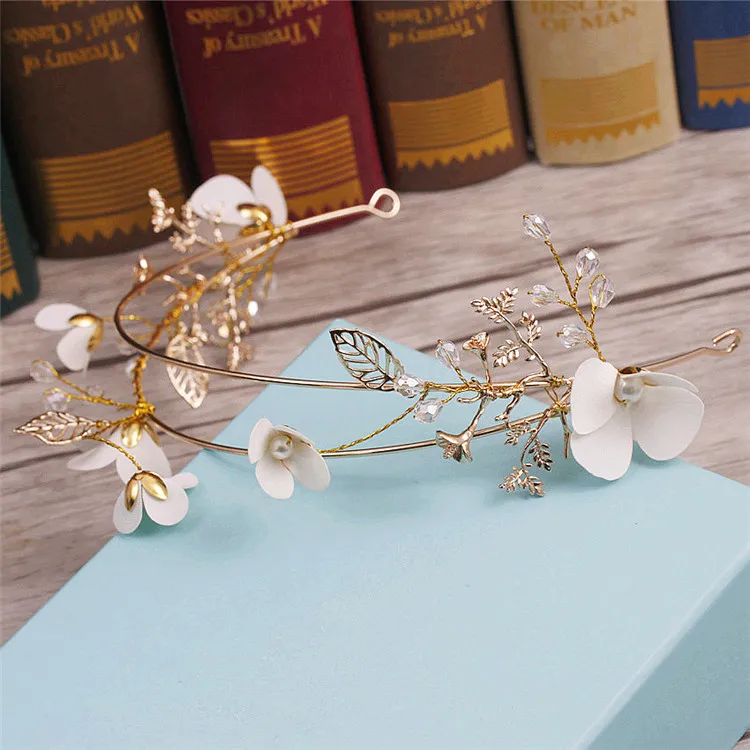 

white flower bride headdress Golden hoop simple tiara wedding hair jewelry handmade wedding hair accessories
