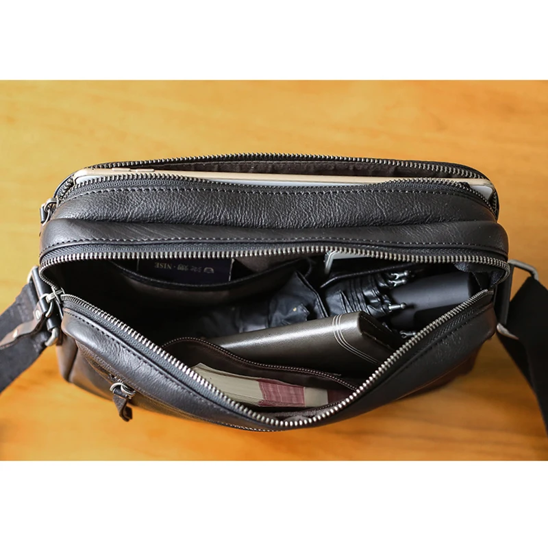 AETOO Handmade single shoulder bag male leather soft leather fashion casual oblique cross bag men's head layer Cow handbag