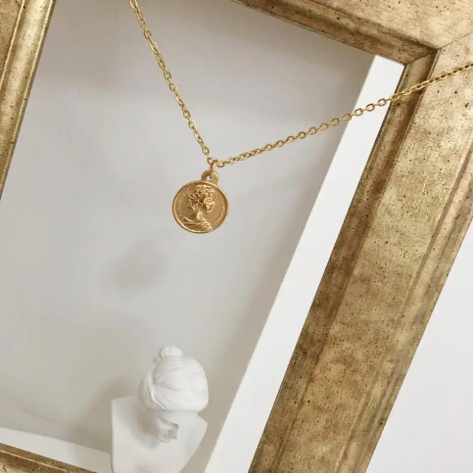 

Coin head pendant necklace popular in Europe and the United States lucky goddess women's necklace