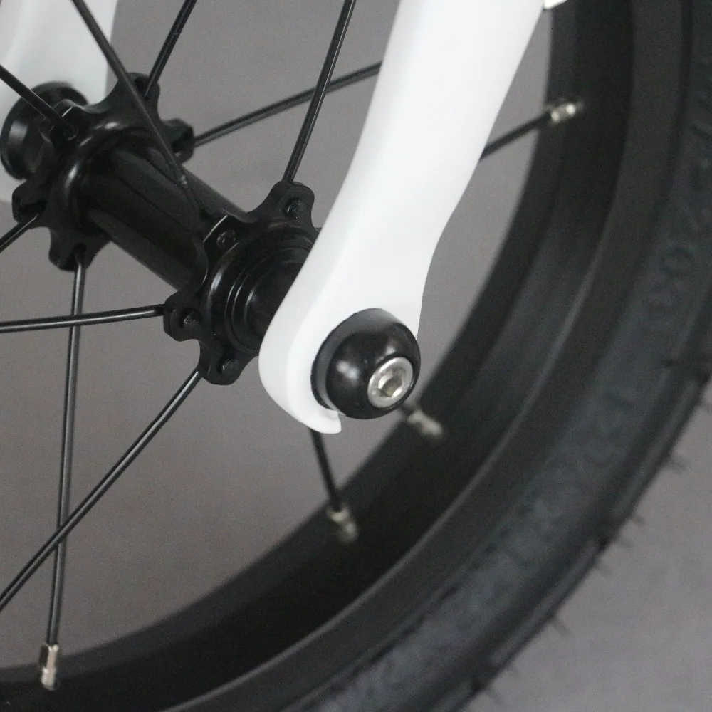 Children's balance bike is suitable for 2 ~ 6 year old full carbon fiber complete children's bike can be customized paint color Children's balance bike is suitable for 2 ~ 6 year old full carbon fiber complete children's bike can be customized paint color