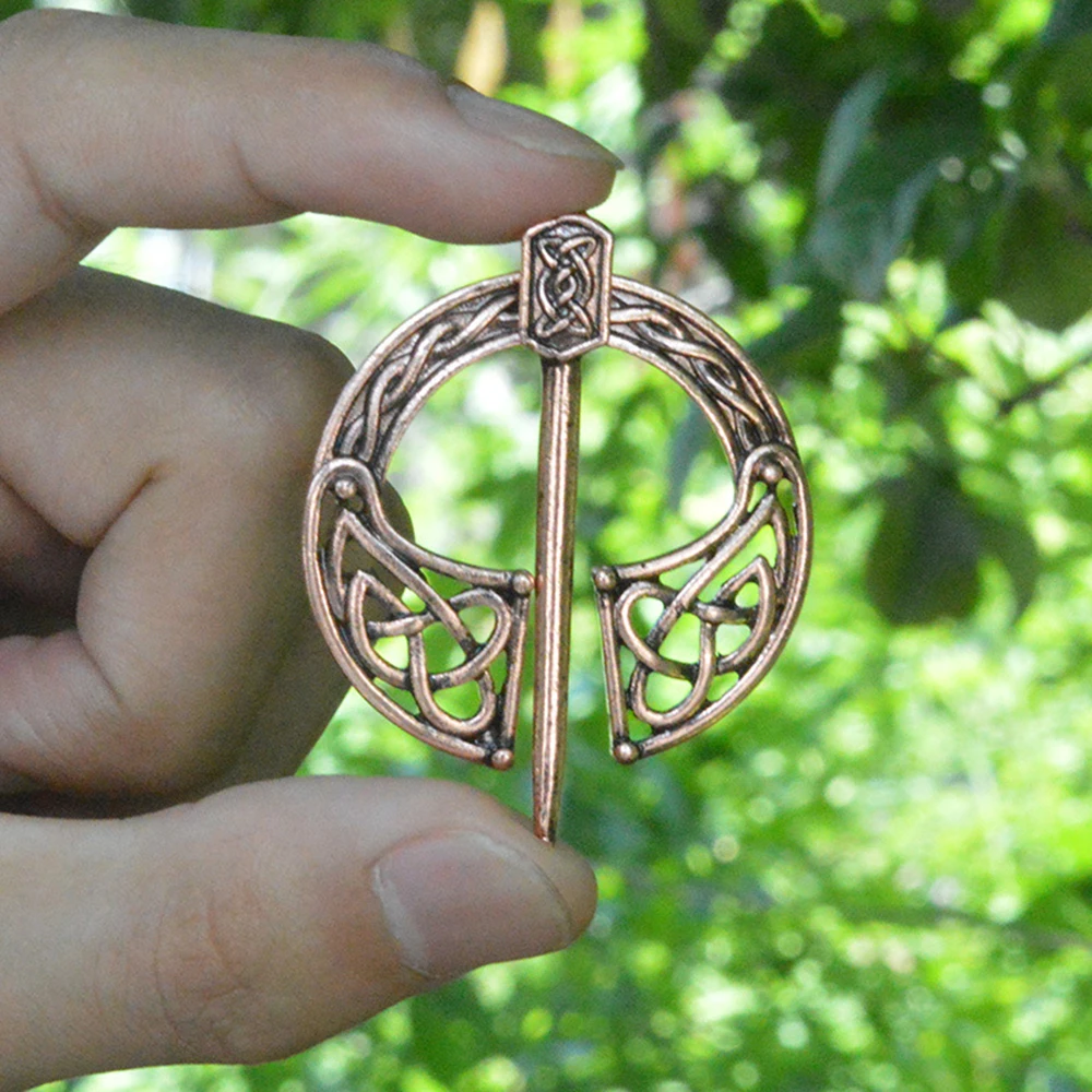 

Retro Brooch Scarves Shawls Coat Cloak vintage Brooch Pins Jewelry For Men Women