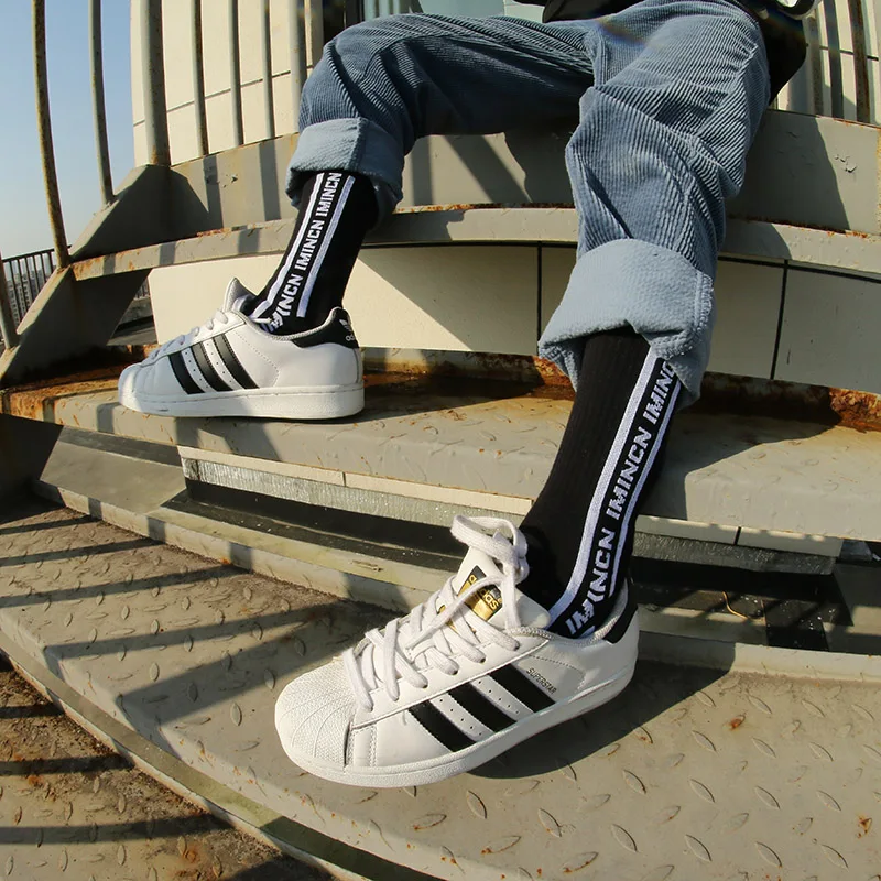 

IMINCN 1Pair brand new Original Design Young People Hiphop Letter Maple Leaf Cotton Dance Street High Fashion Black White Sock