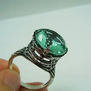 

Free shipping custom processing wholesale and retail of hollow out fine carving inlaid circular aquamarine ancient silver ring