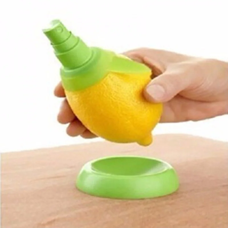 2Pcs/set Lemon Sprayer Fruit Juice Citrus Spray Squeezer Reamer Kitchen