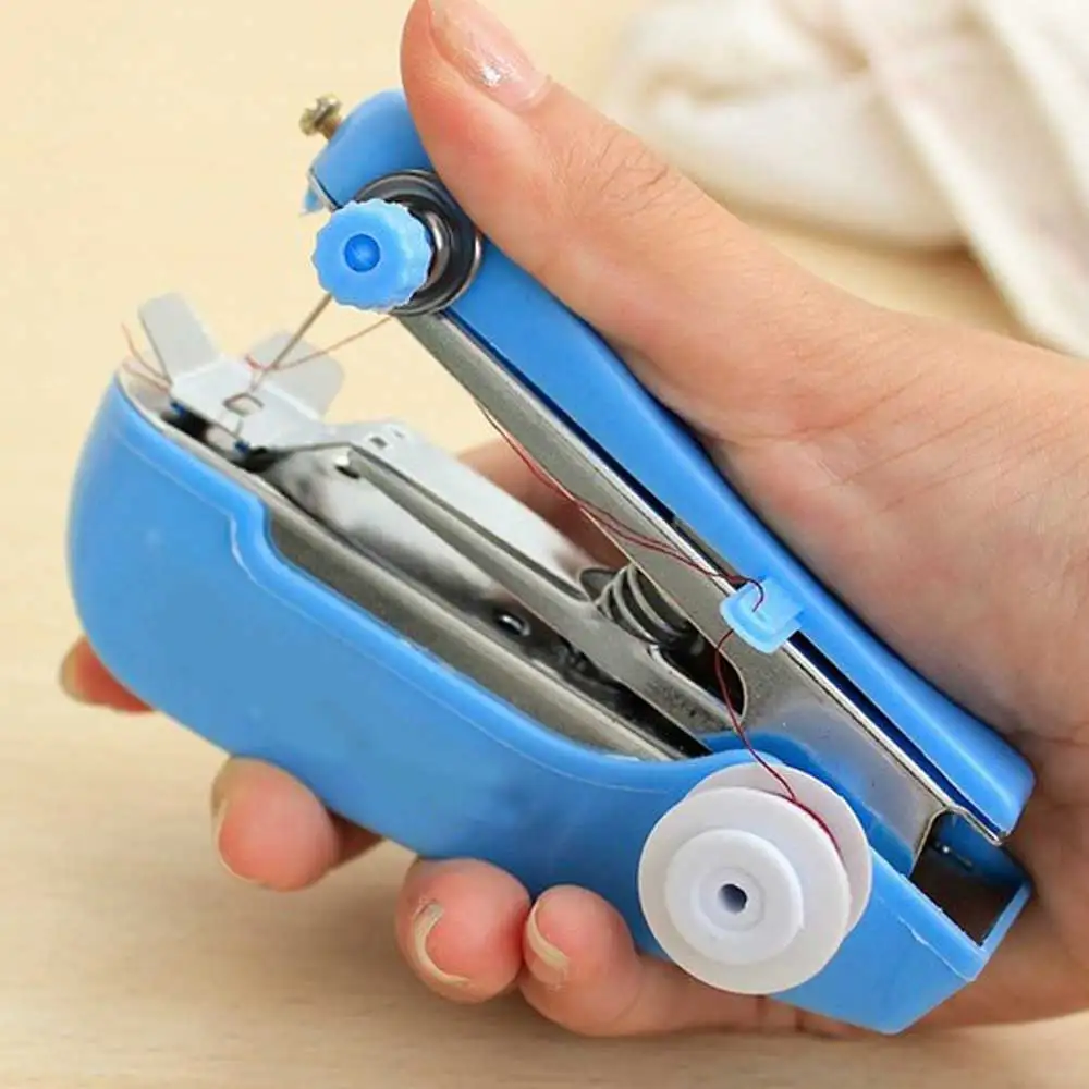 ручная швейная машинка мини стичер. мини швейная машинка handy stitch баннер. мини швейная машинка handy stitch. швейная машинка singer handy stitch. портативная швейная.