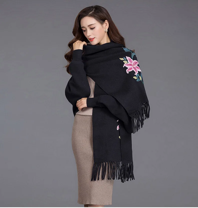 Горячее предложение шарфы для женщин шаль вышивать толстые теплые пончо с кисточками с рукавом Цветочные Зимний шарф накидка для Для