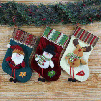 

Christmas Socks Santa Claus Christmas Hanger Xmas Ornaments Plush Candy Gift Bags 2017 New