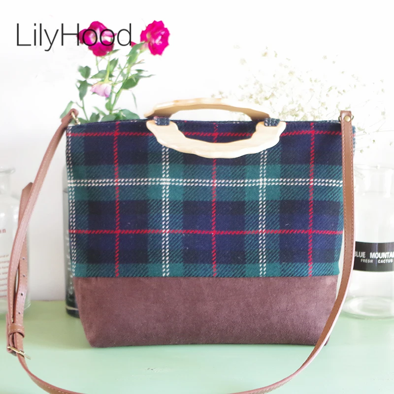 

LilyHood Handmade Women Wool Big Tote Bags England Plaid Vintage Retro Chic Preppy Style Wood Top-Handle Book Crossbody Bags