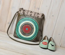 Vintage hollow out shoulder bag colorful national wind cross shoulder bag big space all match simple deisgn handle bag for women