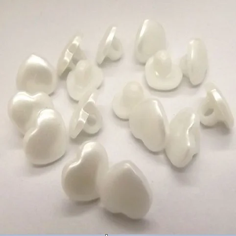 

Free Shipping White Imitation Pearl Love Heart Shape Plastic Buttons with Shank Fit Sewing size in 12mm
