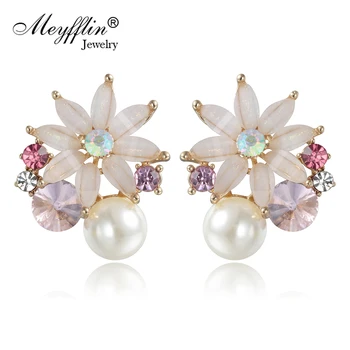 

Meyfflin Flower Stud Earrings for Women Accessories 2020 Brincos Vintage Simulated Pearl Crystal Earring Female Fashion Jewelry