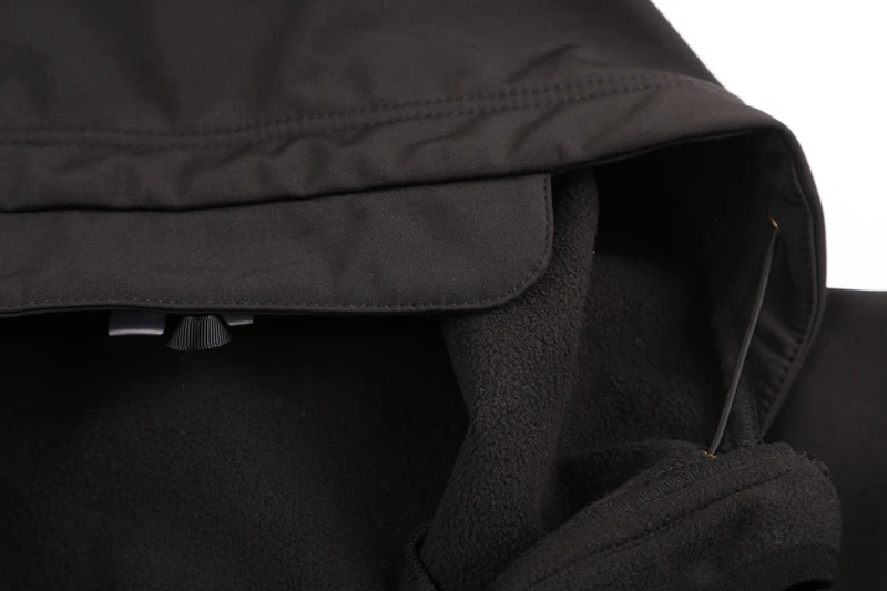 Revestimento de Escudo Macio dos Homens Cabolsa de Camuflagem com Capuz Térmicas à Prova de Vento Quente à Prova ao ar Livre Militar Tático Blusão Esportes Água d' 30 camuflagem com capuz esportes térmicas à prova