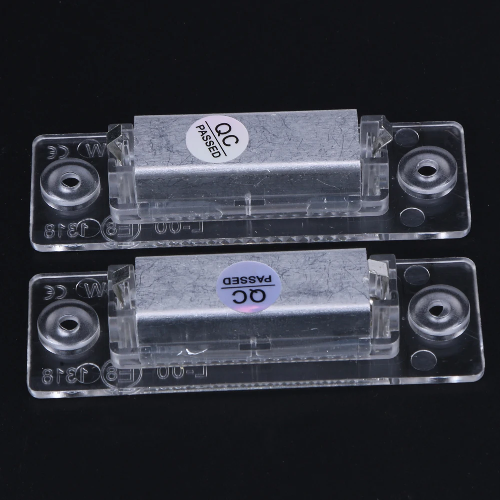 Подсветка номера т5. Подсветка номерного знака vw t5. Плафон подсветки номера фольксваген т5. Плафон подсветки номера фольксваген т5 артикул. Фонарь подсветки номера т5 мультивен.