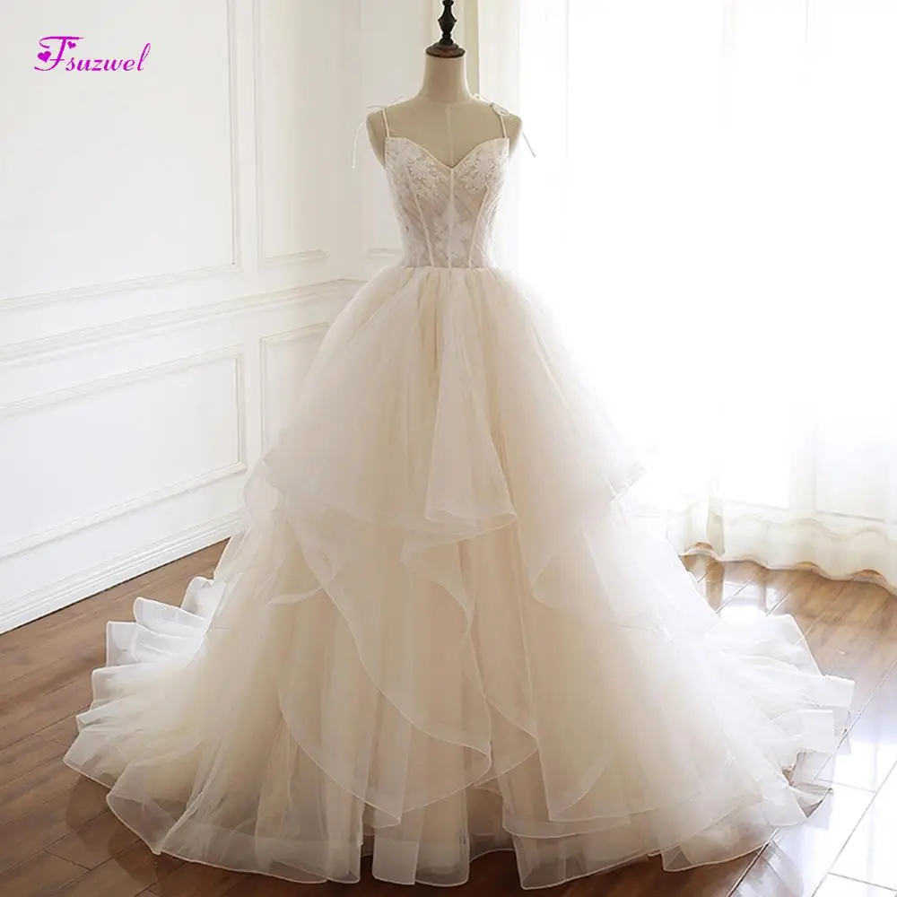 

Fsuzwel Sexy Sweetheart Neck Lace Up A-Line Wedding Dresses 2019 Graceful Appliques Pleated Princess Bride Gown Vestido de Noiva
