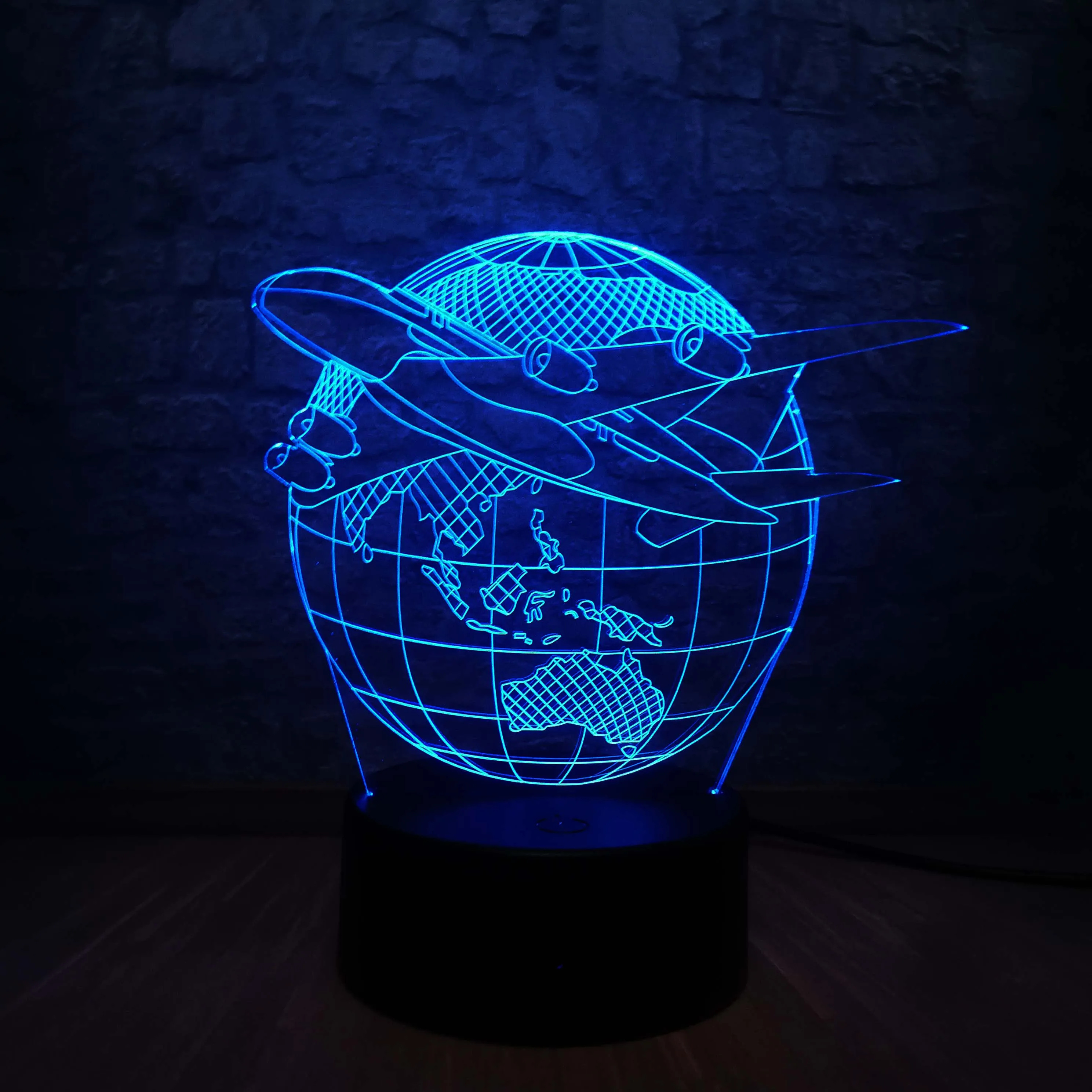 

Creative 3D USB LED Lamp Globe Earth Plane Aircraft Triumph Skies 7 Colors Changing Mood Bulb Pilot Gift Room Decoration RGB