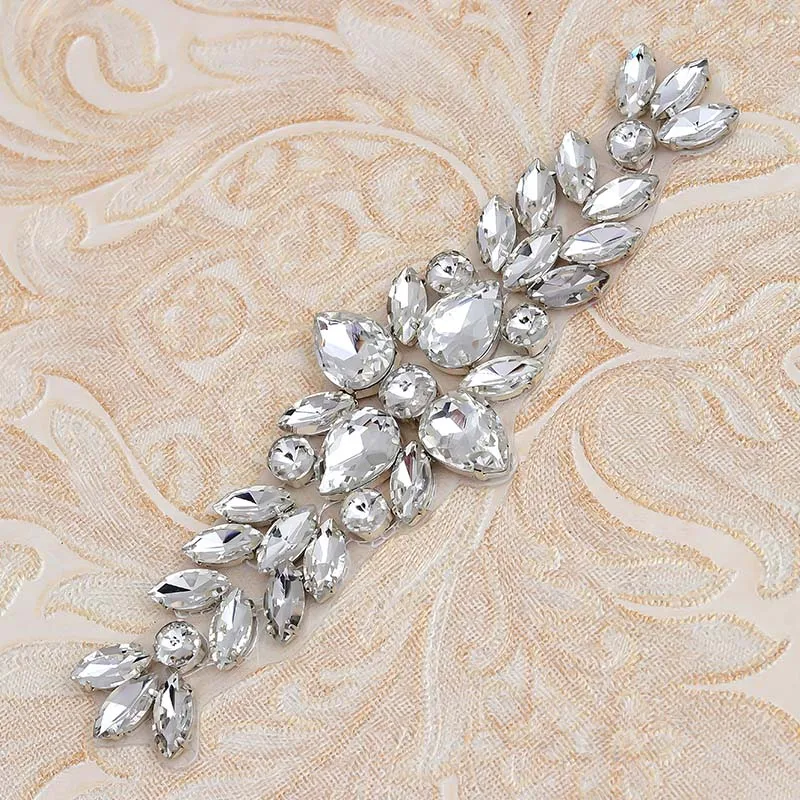 YANSTAR 5PCS Wholesale Beads Rhinestone Silver Appliques For Sewing On