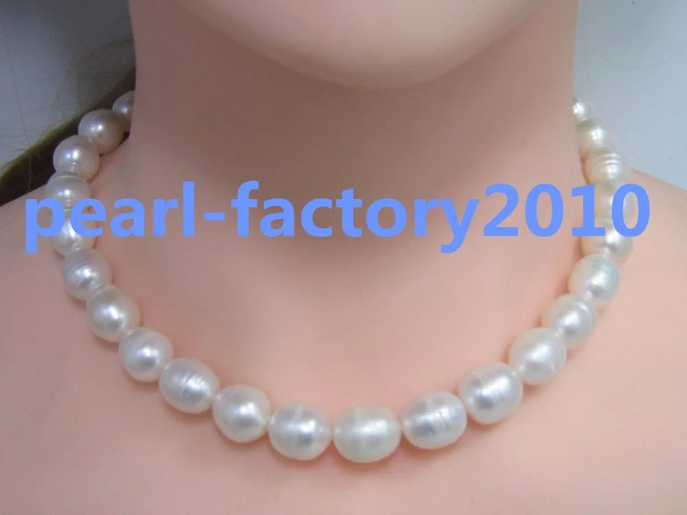 

Hot selling free shipping********17" 11-13 MM SOUTH SEA NATURAL White PEARL NECKLACE 14KGP GOLD CLASP