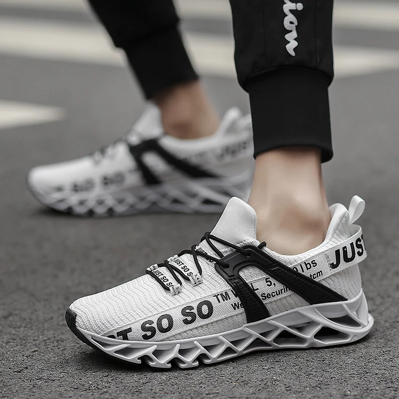 

Bomlight 2019 Super Cool Breathable Casual Shoes Men Sneakers Bounce Summer Outdoor Walking Shoe Printed Blade Shoes Big Size 47
