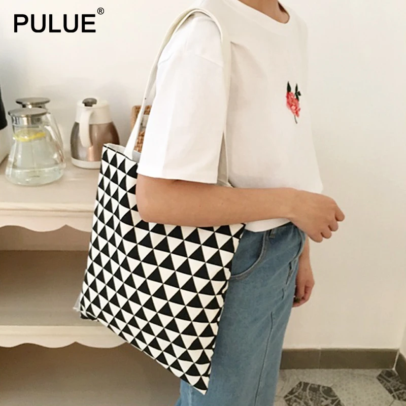 

2019 New Double sided available Shopping Bags Women Large capacity Shoulder Bags Geometric patterns Canvas Totes Travel Handbag