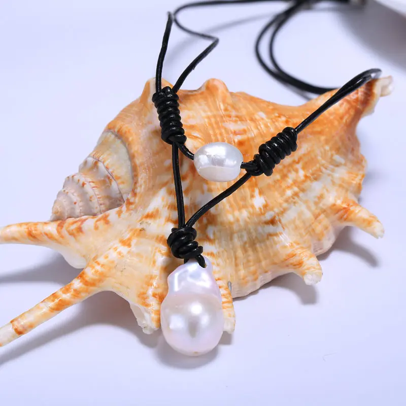 Baroque Necklace 9-16 mm Leather Cord Individual Character is tie-in, Recreational Style