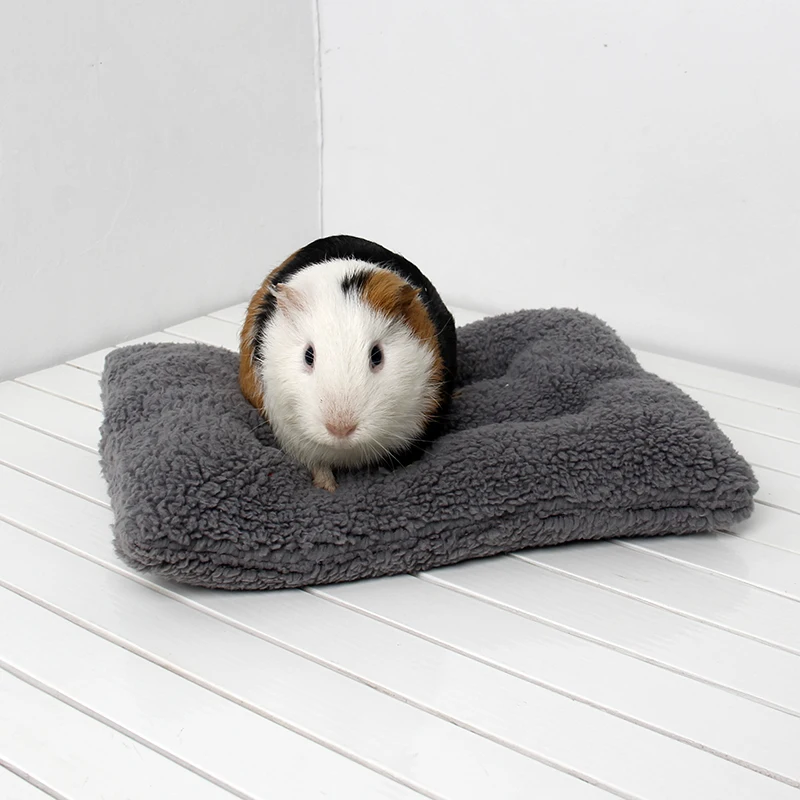 

Small Animal Hedgehog Hamster Bed Winter Warm Home Squirrel Rabbit Chinchilla Mat