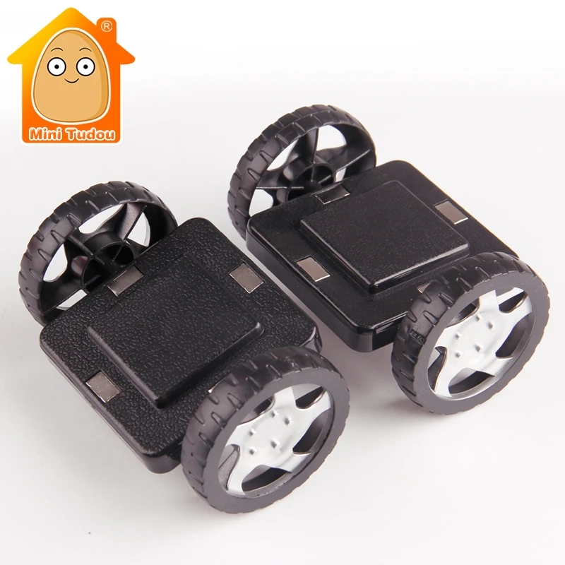 

MiniTudou 2pcs/set Car Base Wheels Accessory Kids Magnetic Building Bricks Designer Magnet Blocks DIY Models