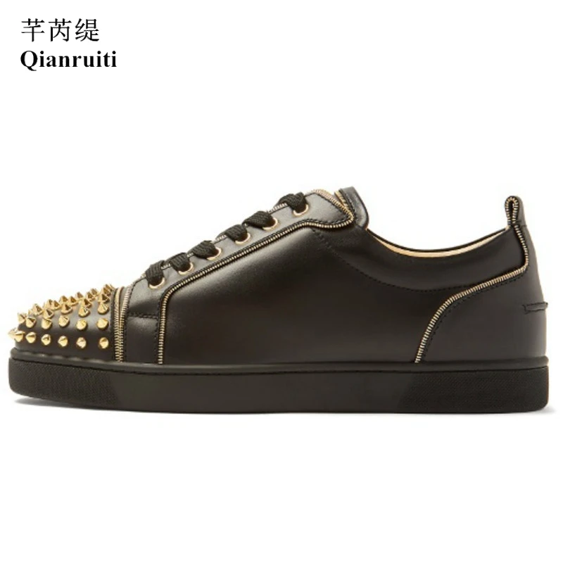 Qianruiti/Мужская Вулканизированная обувь г., золотая заклепка, низкий верх, круглый носок, шнуровка, Уличная обувь для мужчин, шпилька, подиумная спортивная обувь
