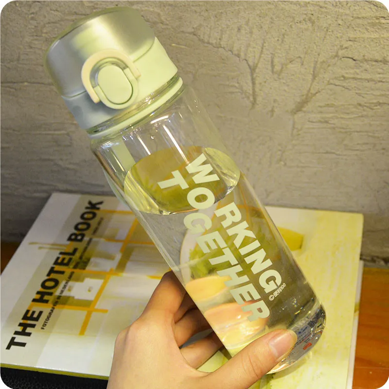 Творческий Высокое качество Пластик PP бутылки для воды 500 мл Спорт на открытом воздухе шейкер бутылок Для женщин Портативный герметичность пить бутылки - Цвет: green