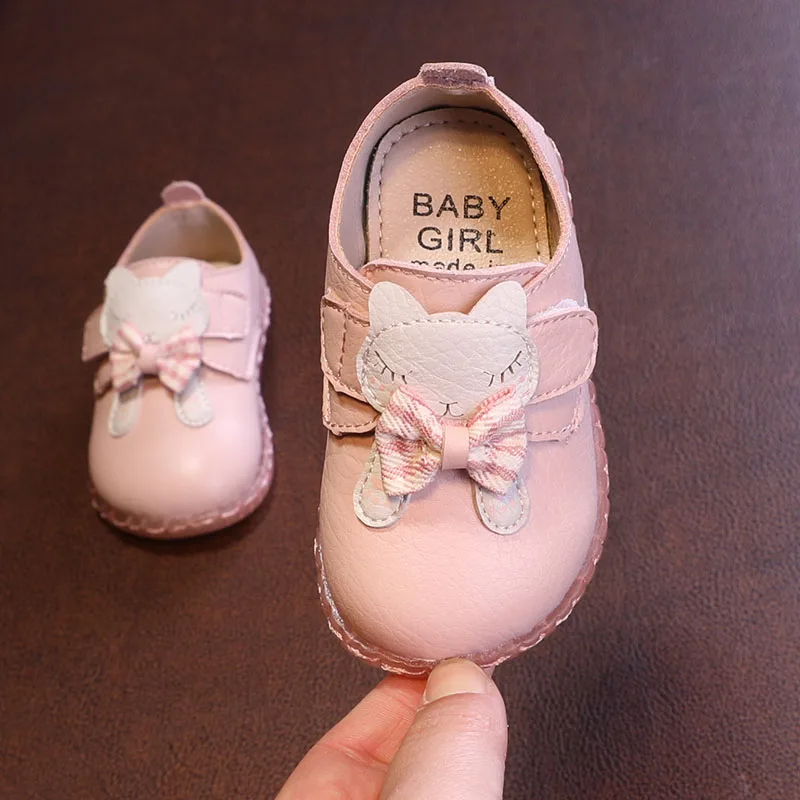 Кожаная женская обувь с мягкой подошвой и рисунком; обувь для малышей; весенняя обувь принцессы с бантом