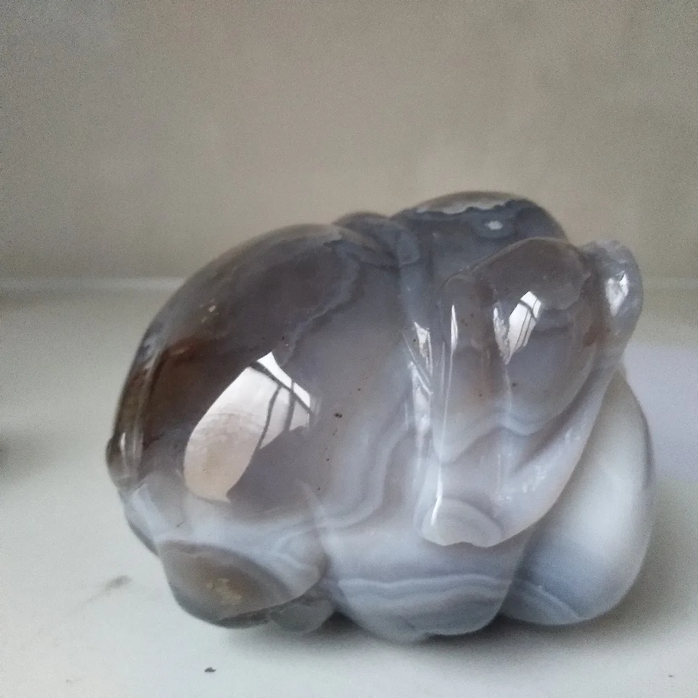 A 748g cute natural crystal agate geode pig statue cave quartz vug crystal cluster home decor