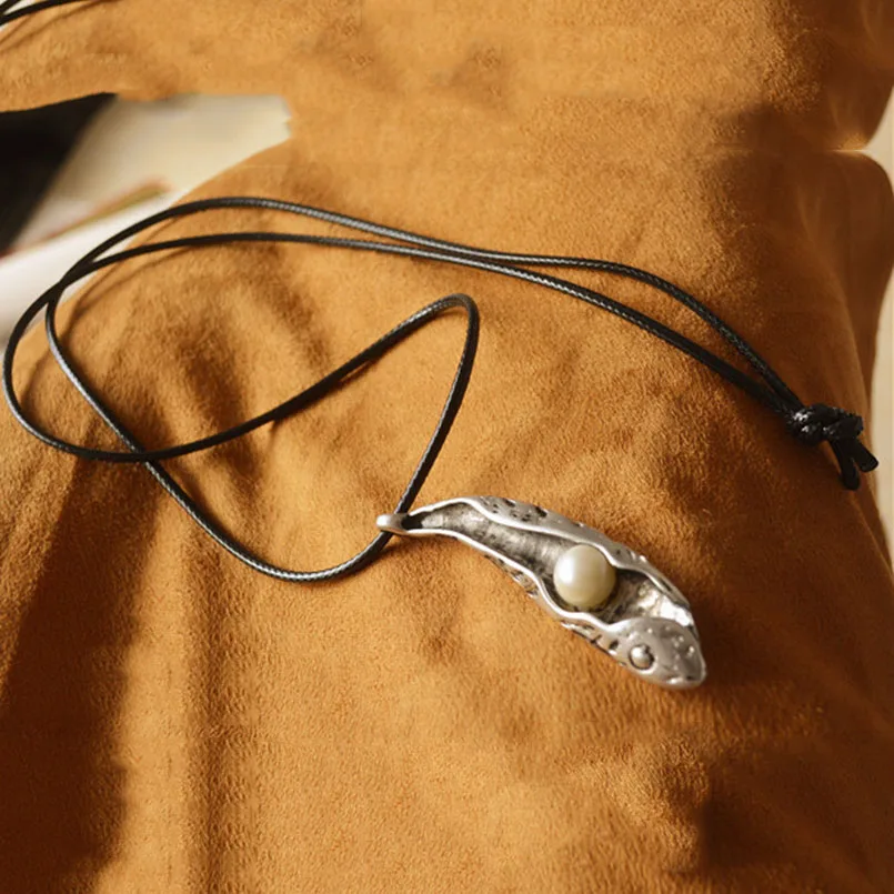 fish pearl necklace 4