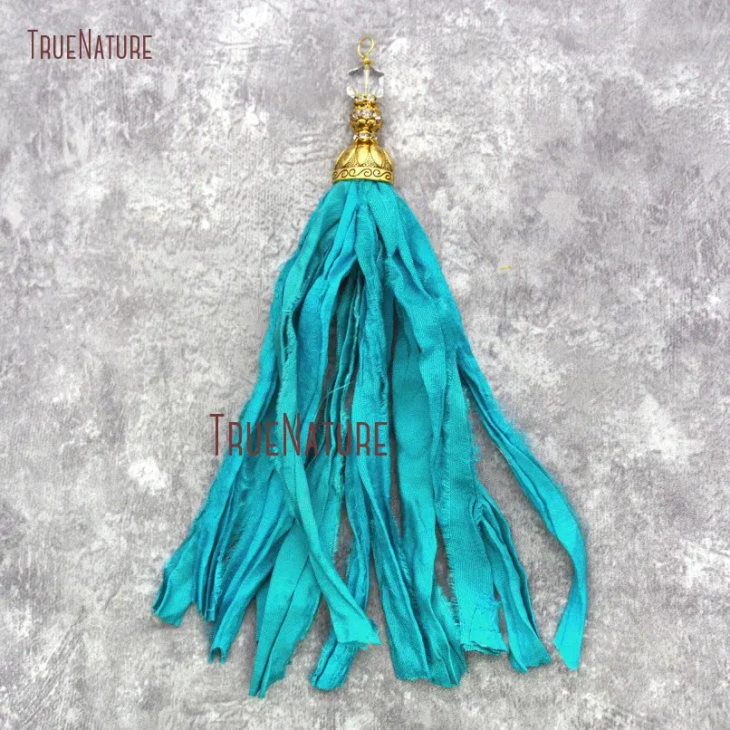 20181129-PM20066-Half Moon Tassels Silk Sari Antique Gold Pendant_3