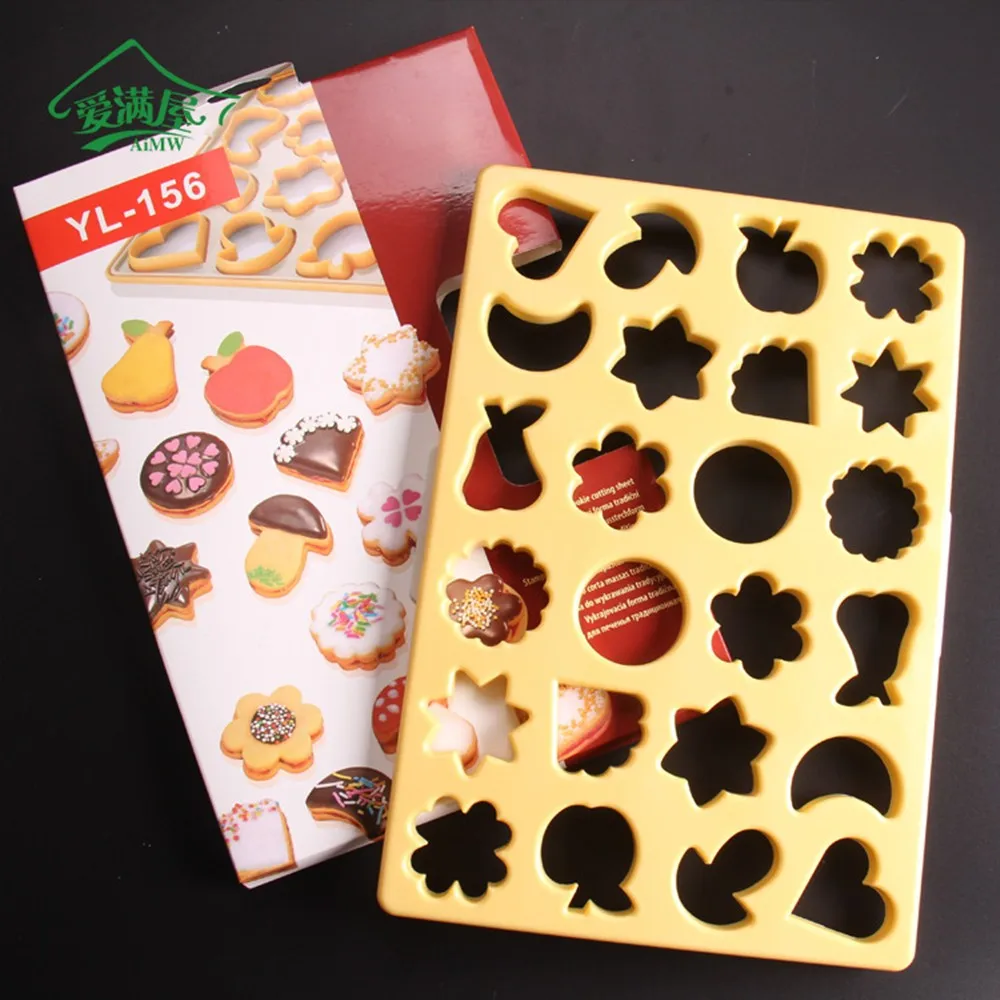 24 Holes Christmas Biscuit Cookie Cutters Plastic Cookie Cutting Sheet Baking Pastry Tools 3D Cookie Stamps Biscuit Molds