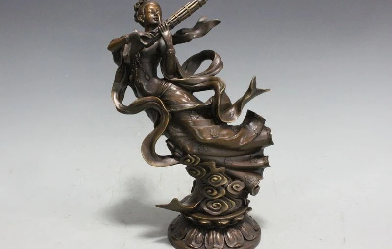 

China Pure Copper Bronze Heaven fairy blowing instruments Belle goddess Statue