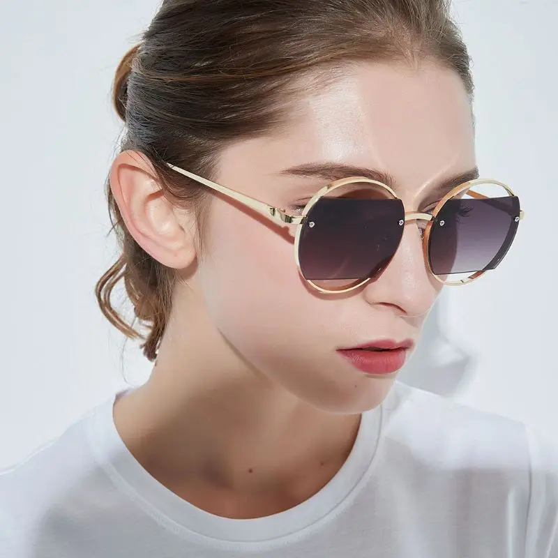 Round Sunglasses Hollow Retro Metal Frame Chic Fashion Personality UV400 Protection Women Men Brand Designer Reflective Vintage