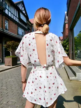 

HCBLESS Women Rompers 2018 new summer deep V-neck printing belt trumpet sleeves jumpsuit Slim thin shorts Playsuit