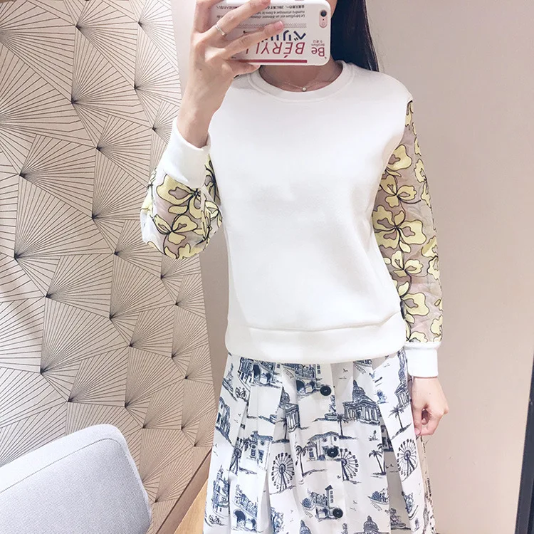

Sweet Hollowed-out Pattern Round-necked Long-sleeved Women Spring 2019 O-Neck Print Pullovers Sweatshirts Clothes Women