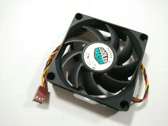 Оригинальный A7015 45RB 3AN C1 DF0701512RFUN 12V 0.6A 70*70*15 мм 7 см компьютер Процессор Вентилятор