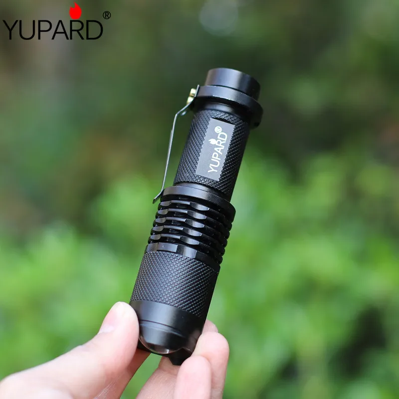 

YUPARD Mini 12W XML XM-L2 LED Adjustable Zoomable Flashlight Lamp Light Torch Black super T6