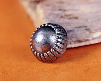 

50pc10*10MM Antique Leathercraft Belt Bracelet Bag Decorative Rivets Studs Tacks