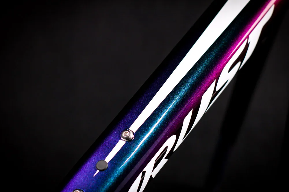 Excellent Carbon Road Bicyle Frame 700c V Brake Full Carbon Bike Frame New Design Chameleon Color 49 52 54 56 58cm 2 Year Warranty thrust 15 Excellent Carbon Road Bicyle Frame 700c V Brake Full Carbon Bike Frame New Design Chameleon Color 49 52 54 56 58cm 2 Year Warranty thrust 15