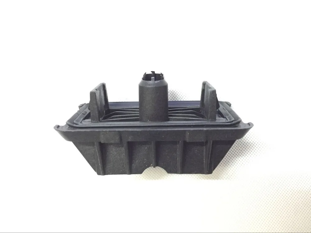 Under Car Lifting Support Jack Pad 51717065919 For BMW E60 E61 525i 530i 545i 535Xi 528i
