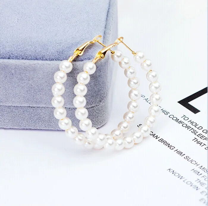 

New Jewelry Fashion Pearl Hoop Personality Simple Alloy Ear Nails For Women Design Earrings Banquet Party Gift
